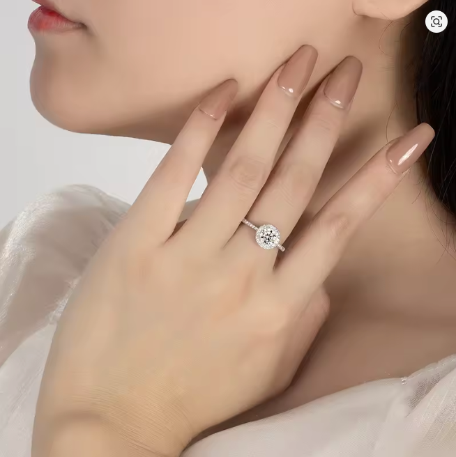 18K White Gold Round Diamond Proposal Wedding Ring