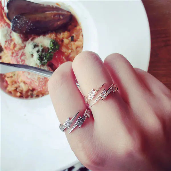 Ladies' Elegant Alloy Ring
